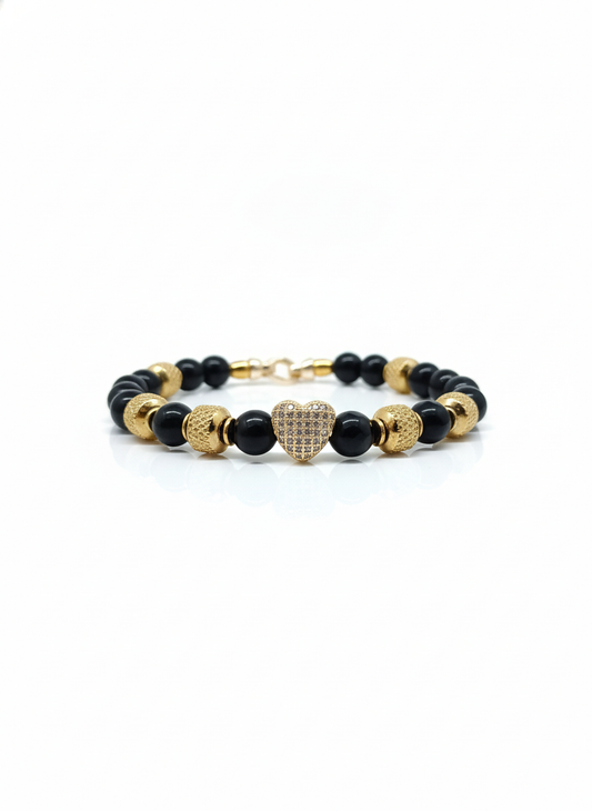 Bracciale “Black Heart Luxe” con Perle Nere e Dettagli Dorati