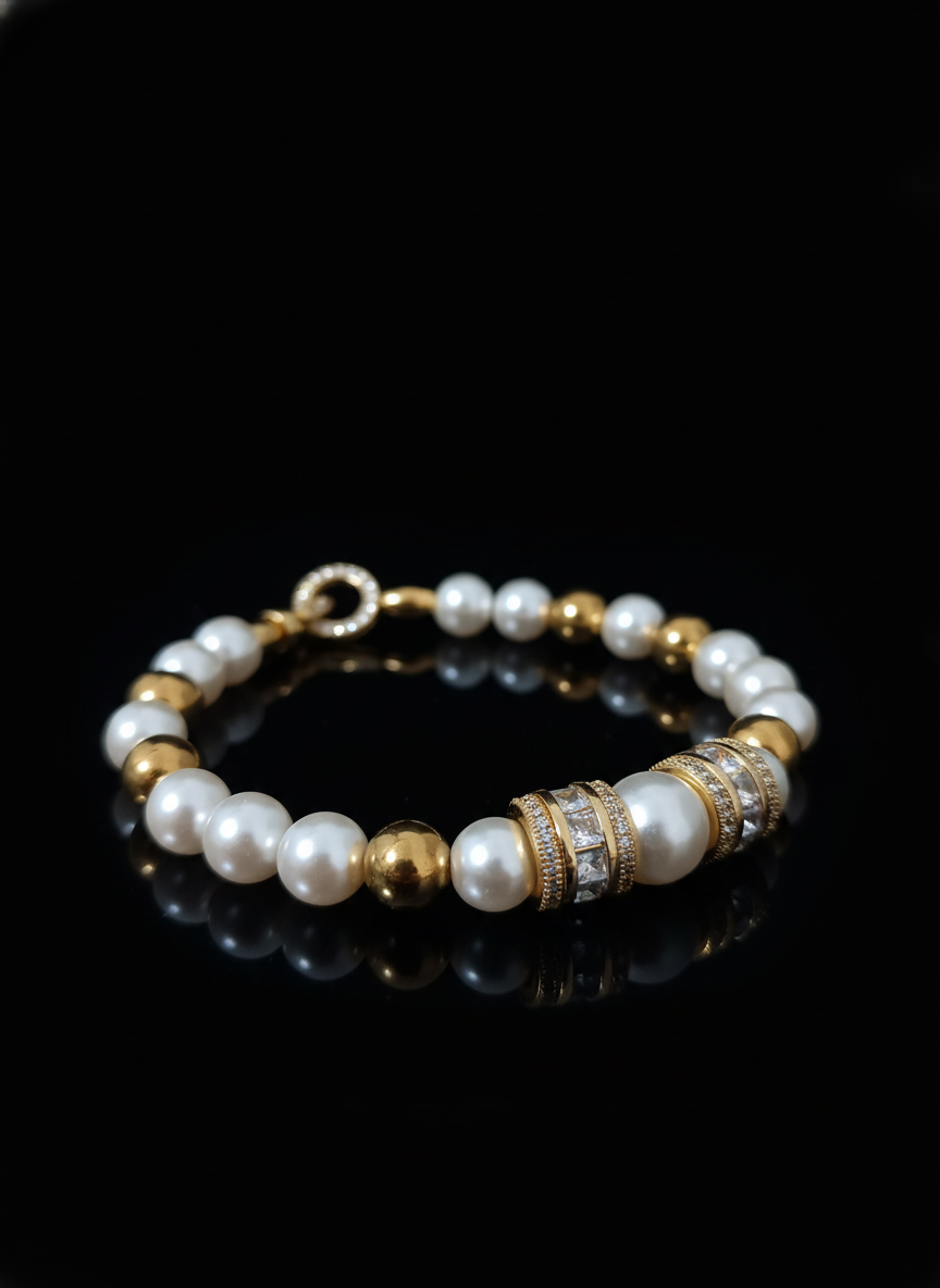 Bracciale “Royal Pearl” con Perle e Dettagli Zirconati