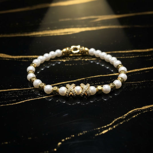 Bracciale Perle e Oro "Eleganza XX" – Design Lussuoso con Dettagli in Zirconi