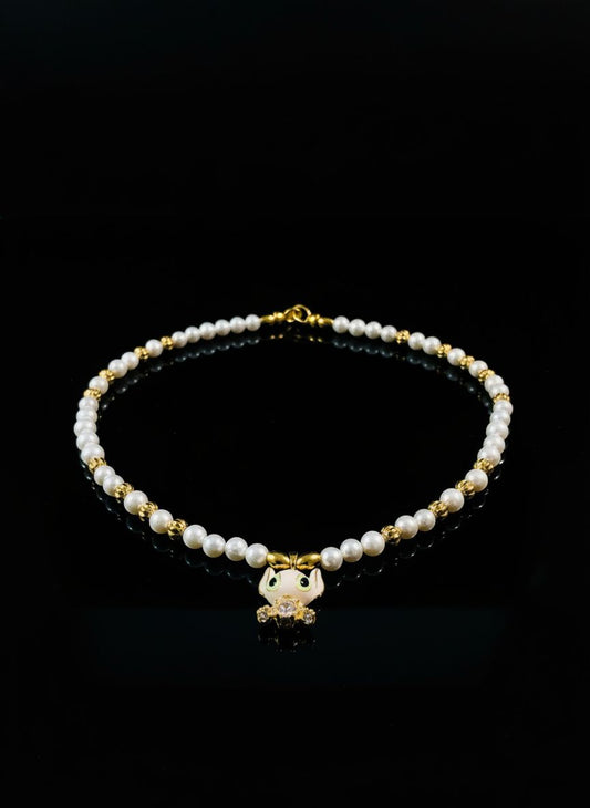 Collana “Angel Pearl” – Perle Bianche & Dettagli Gold
